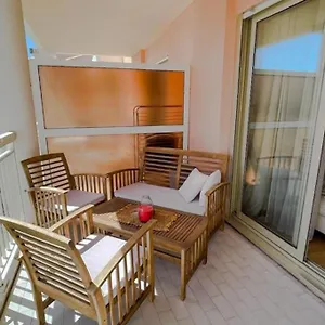https://2-chambres-avec-piscine-parking-tennis-juan.fr-provencehotel.com